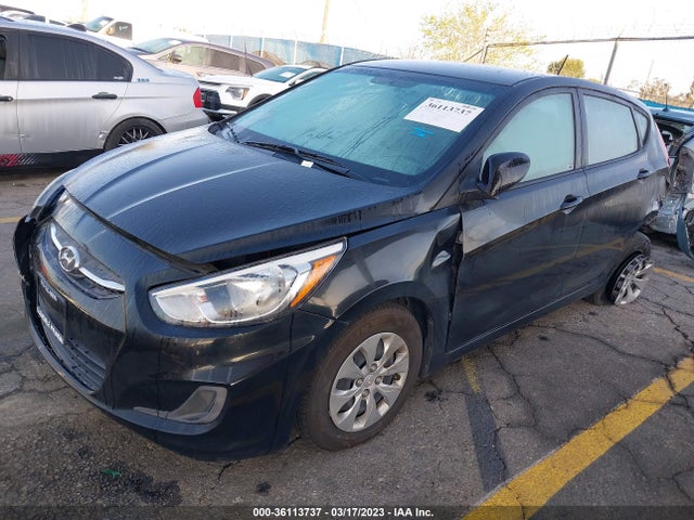 Hyundai ACCENT SE 2017 KMHCT5AE4HU353627 Image 2