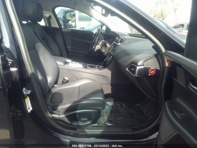 SAJAR4FX3JCP37264 Jaguar Xe 25t
