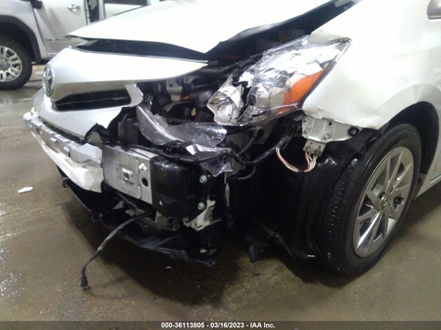 Toyota Prius V Two/five/three/four 2016 JTDZN3EU3GJ054354 Image 7
