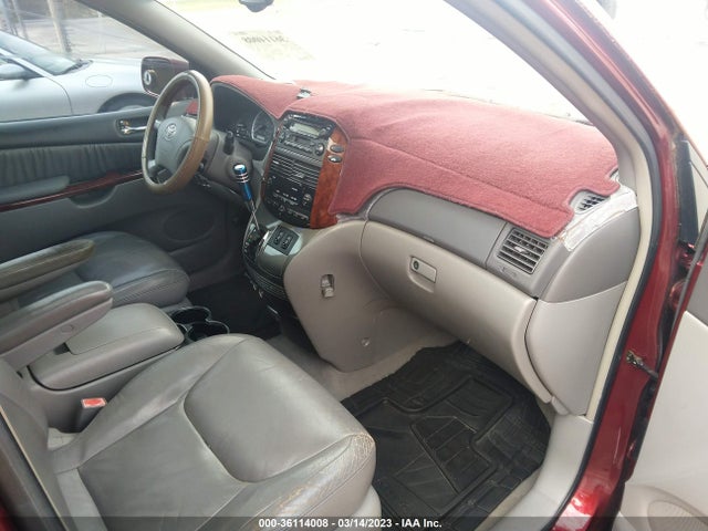 2004 TOYOTA SIENNA XLE VIN: 5TDZA22C74S193175