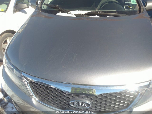 2013 KIA SORENTO LX VIN: 5XYKTDA22DG319195