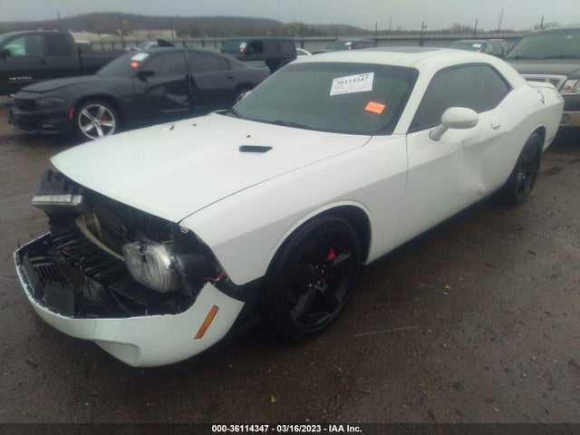 Dodge Challenger Srt8 2014 2C3CDYCJ9EH133884 Image 2