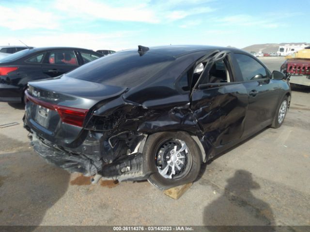 3KPF24AD4PE548582 KIA FORTE LX