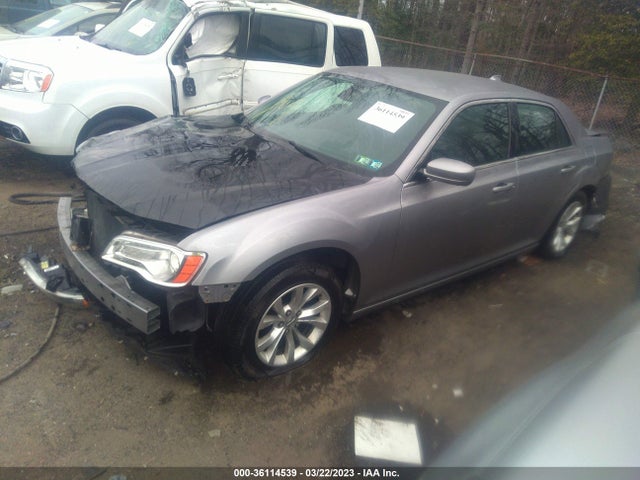 2C3CCAAG0FH792830 Chrysler 300 Limited