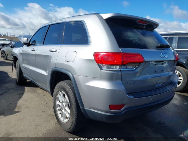 1C4RJFAG8JC249049 Jeep Grand Cherokee Laredo