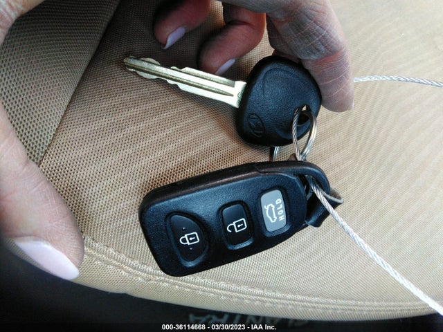 2013 HYUNDAI ELANTRA GLS VIN: 5NPDH4AE9DH156672