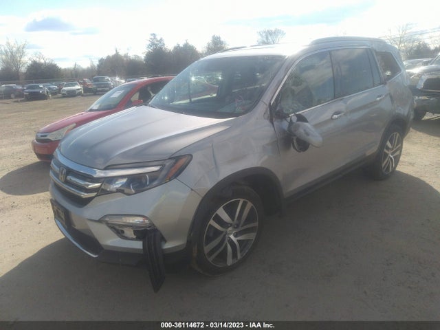 Honda Pilot Touring 2018 5FNYF6H9XJB025059 Image 2