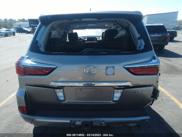 2016 Lexus LX, VIN: JTJHY7AX7G4212846