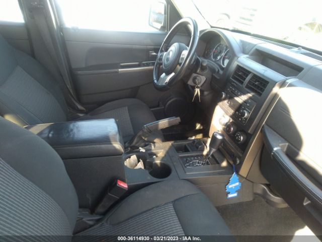 1J4PN3GK5BW523744 Jeep Liberty Renegade
