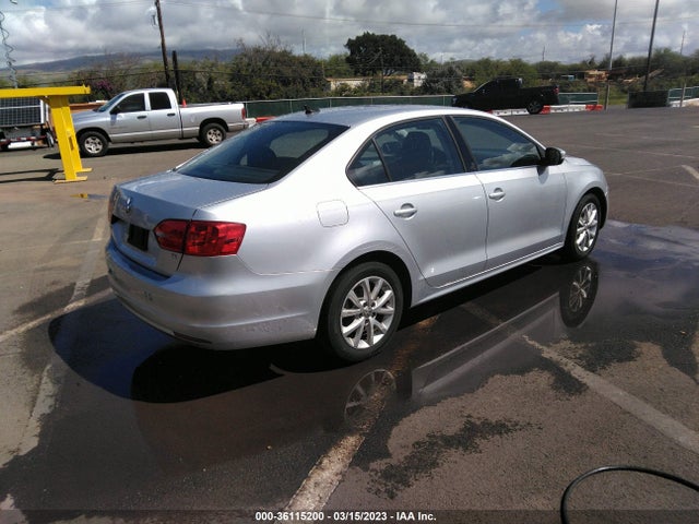 3VWD17AJ7EM256183 Volkswagen Jetta Sedan Se W/connectivity