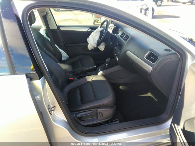 3VWD17AJ7EM256183 Volkswagen Jetta Sedan Se W/connectivity