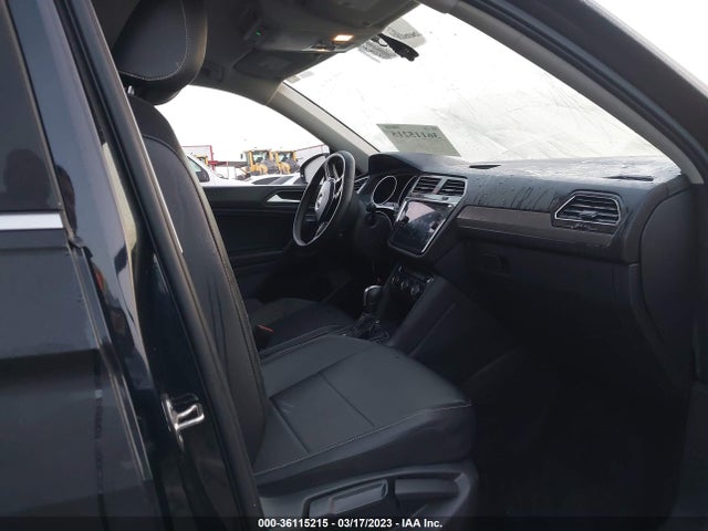 3VV3B7AX5MM147544 Volkswagen Tiguan Se/se R-line Black/sel