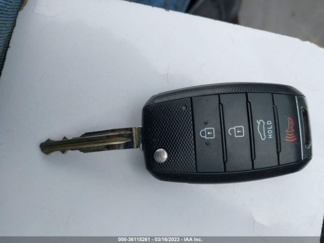 KNAFX4A82E5105860 KIA FORTE EX