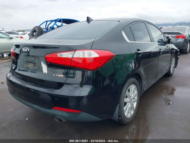 KNAFX4A82E5105860 KIA FORTE EX