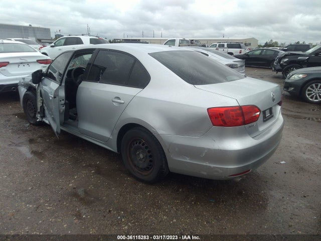 3VW2K7AJ5EM315252 Volkswagen Jetta Sedan S
