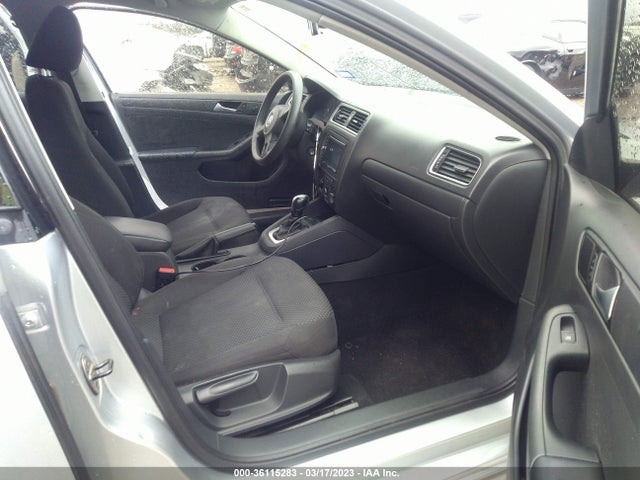 3VW2K7AJ5EM315252 Volkswagen Jetta Sedan S