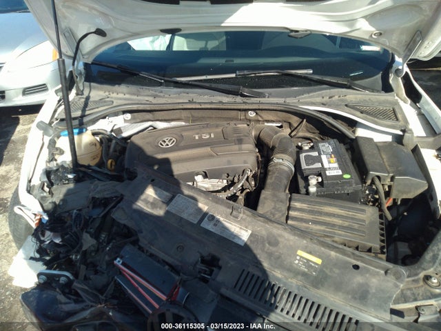 1VWBT7A38FC108713 Volkswagen Passat 1.8t Sport