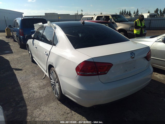 1VWBT7A38FC108713 Volkswagen Passat 1.8t Sport