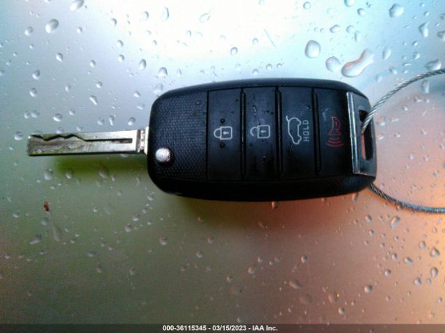 KNDPM3AC6J7387448 KIA Sportage Lx