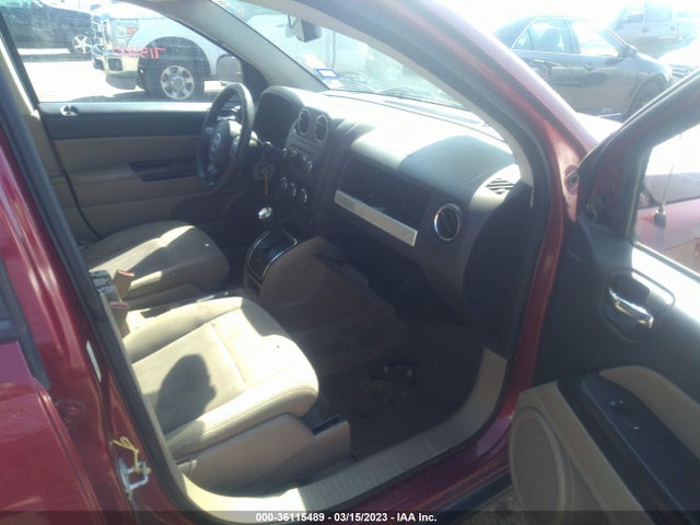 2016 Jeep Compass, VIN: 1C4NJCBAXGD715400