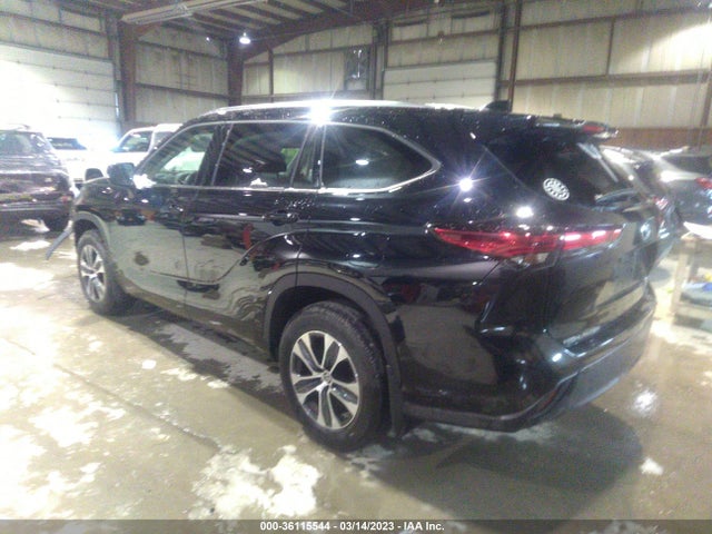 2021 TOYOTA HIGHLANDER XLE VIN: 5TDGZRBH6MS147910