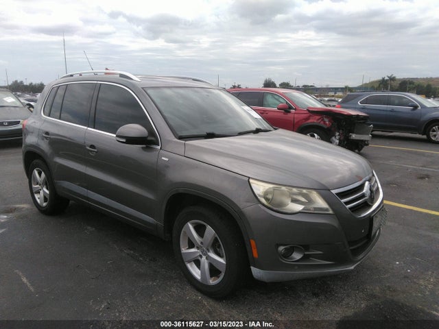 2010 VOLKSWAGEN TIGUAN WOLFSBURG VIN: WVGBV7AX2AW534268
