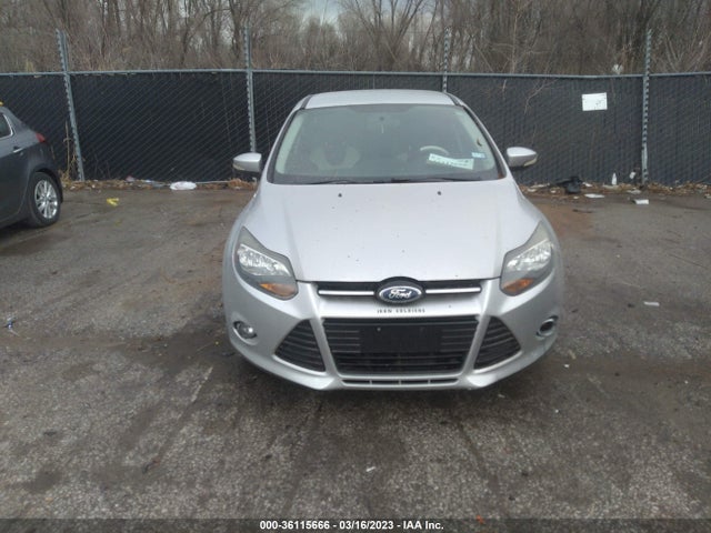 2013 FORD FOCUS TITANIUM VIN: 1FADP3N28DL122950