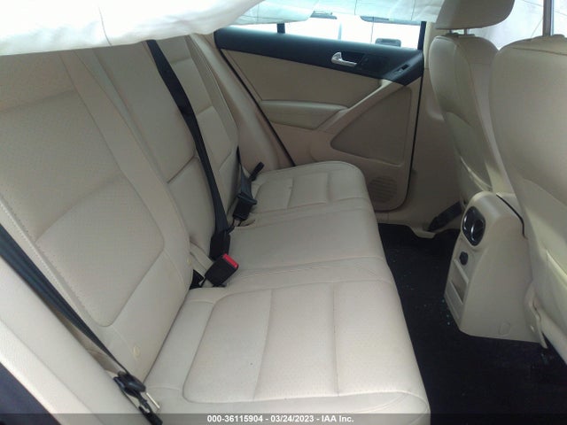 WVGBV7AX9HK021097 Volkswagen TIGUAN