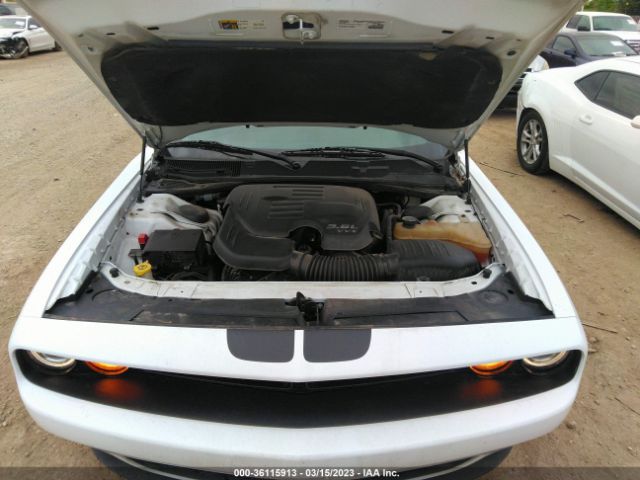 2C3CDZAG1GH119526 Dodge Challenger Sxt