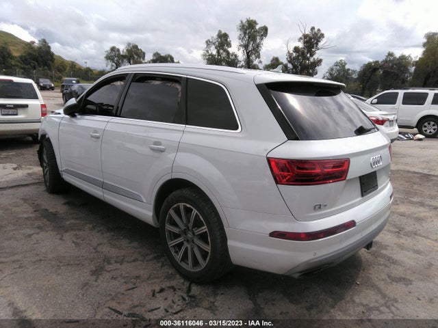 WA1LAAF73HD054850 Audi Q7 Premium Plus