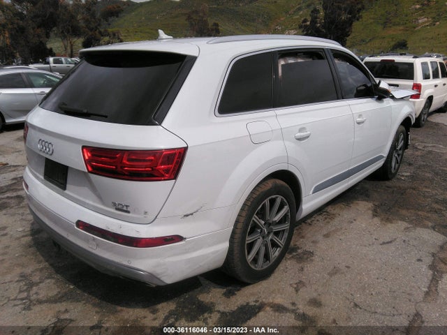 WA1LAAF73HD054850 Audi Q7 Premium Plus
