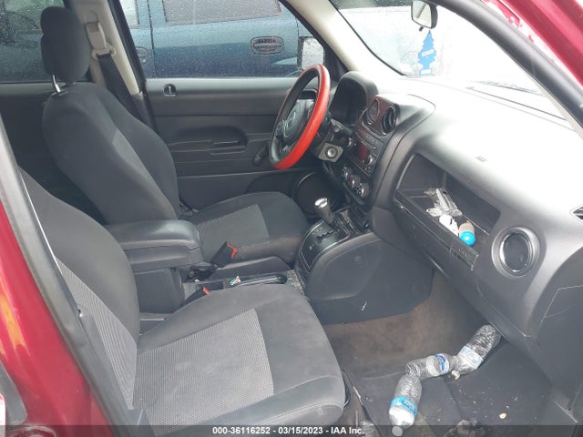 Jeep Patriot Altitude Edition 2015 1C4NJPBA9FD263901 Image 6