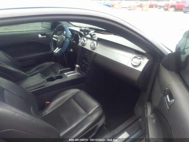 2006 Ford Mustang Standard/deluxe/premium მანქანა იყიდება აუქციონზე, vin: 1ZVFT80N365135137, აუქციონის ნომერი: 36116373