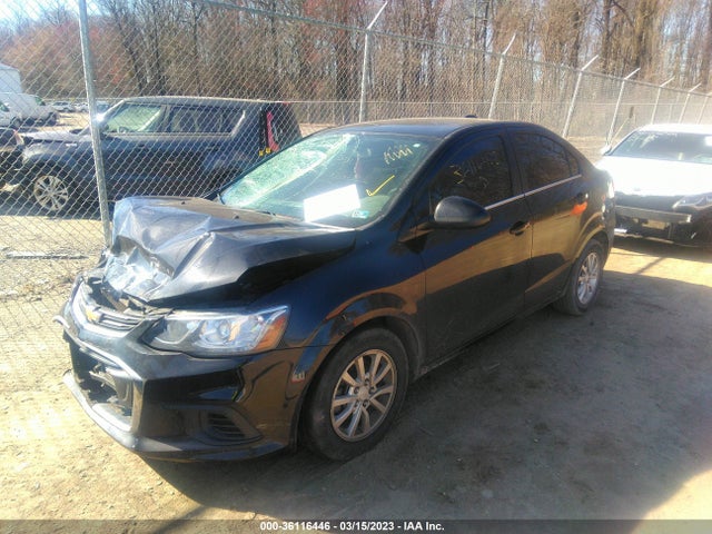 Chevrolet SONIC LT 2020 1G1JD5SB0L4104806 Image 2