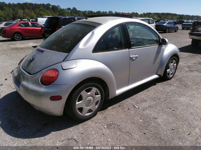 Volkswagen New Beetle Gls 2001 3VWCC21C81M404779 Image 6