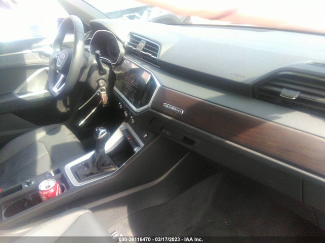 WA1AUCF3XN1138989 Audi Q3 PREMIUM