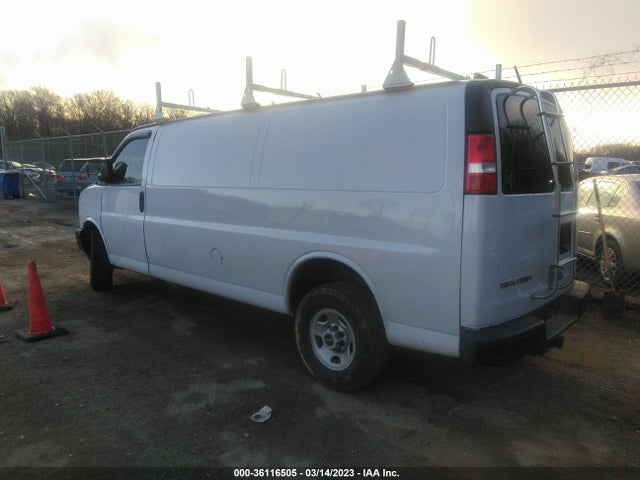 2018 GMC Savana, VIN: 1GTW7BFG9J1330995