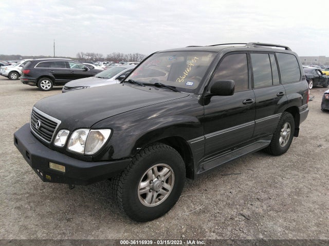 2002 LEXUS LX 470 VIN: JTJHT00W923521389