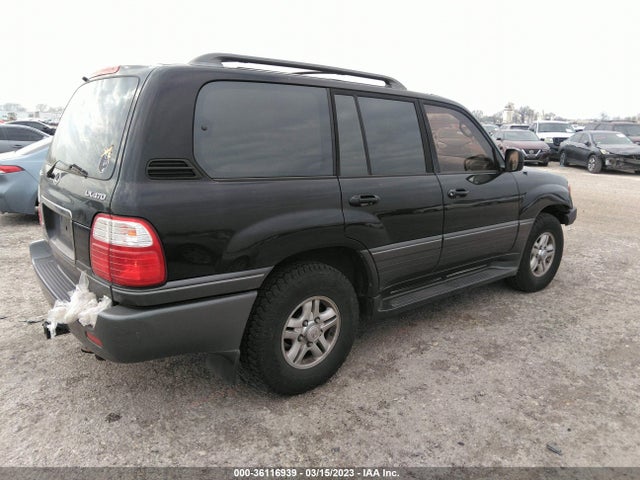 2002 LEXUS LX 470 VIN: JTJHT00W923521389
