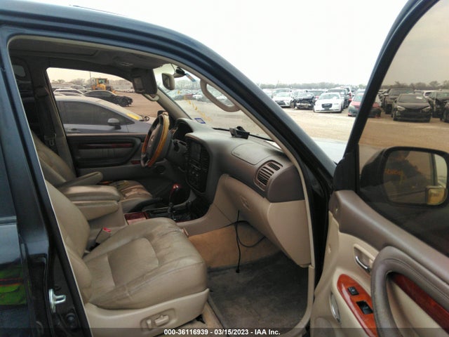 2002 LEXUS LX 470 VIN: JTJHT00W923521389