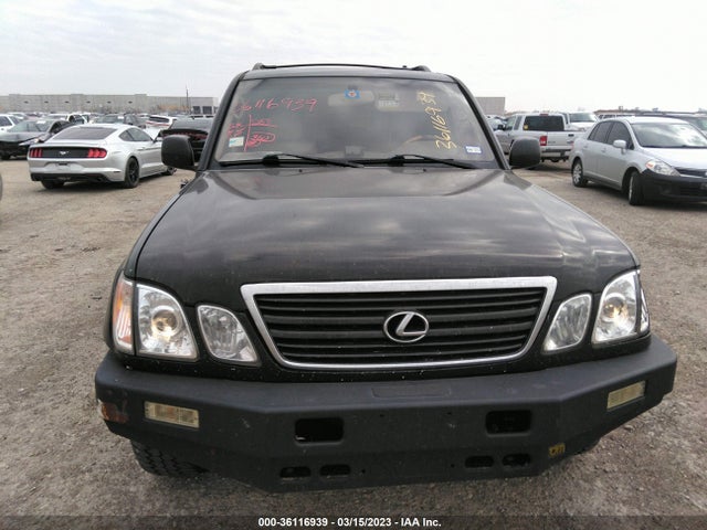 2002 LEXUS LX 470 VIN: JTJHT00W923521389