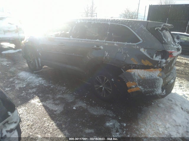 2018 TOYOTA HIGHLANDER LE VIN: 5TDBZRFH2JS881217