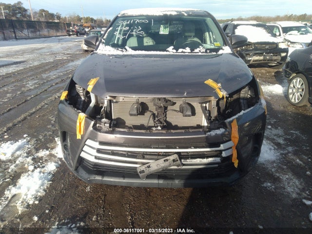 2018 TOYOTA HIGHLANDER LE VIN: 5TDBZRFH2JS881217