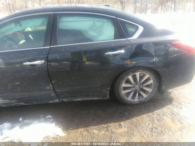 2017 NISSAN ALTIMA 2.5 SV VIN: 1N4AL3APXHC240357
