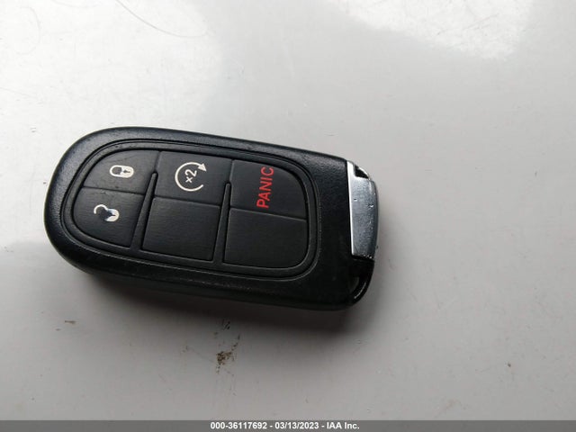 Jeep Cherokee Limited 2016 1C4PJMDB3GW270796 Image 3