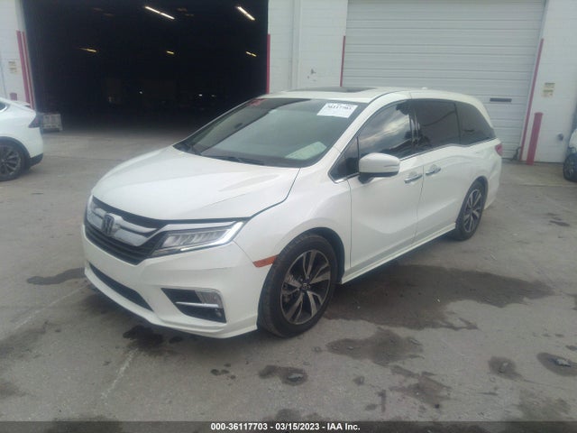 Honda Odyssey Elite 2018 5FNRL6H98JB012842 Image 2