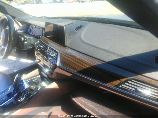 WBAJB9C55JB035968 BMW 5 Series M550i Xdrive