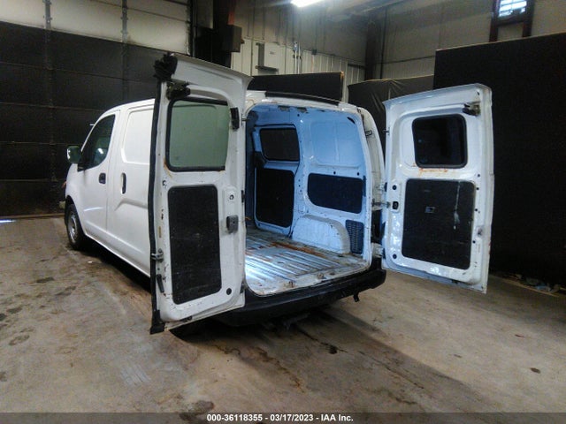 2015 NISSAN NV200 S VIN: 3N6CM0KN4FK695107