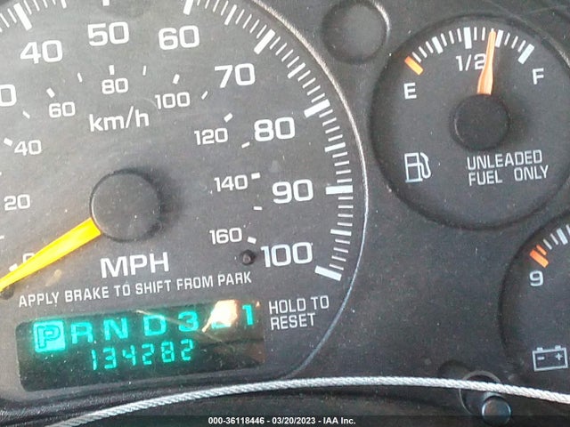 1998 CHEVROLET S-10 LS VIN: 1GCCS1941W8233446