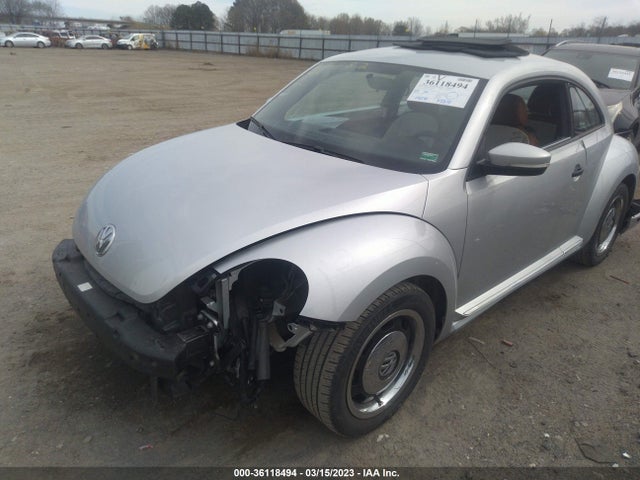 2015 VOLKSWAGEN BEETLE COUPE 1.8T CLASSIC VIN: 3VWF17AT5FM653418